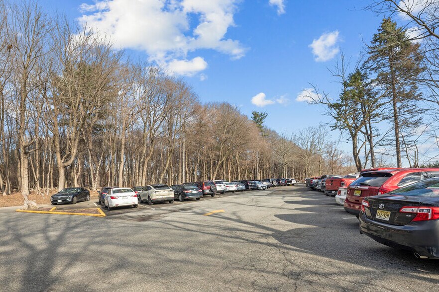 More Photos Of 29 N Airmont Rd, Suffern Medical For Lease