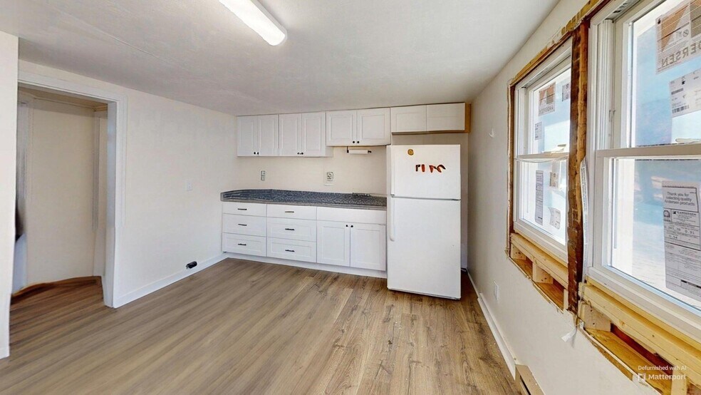 More Photos Of 130 High St, Upton Office For Sale