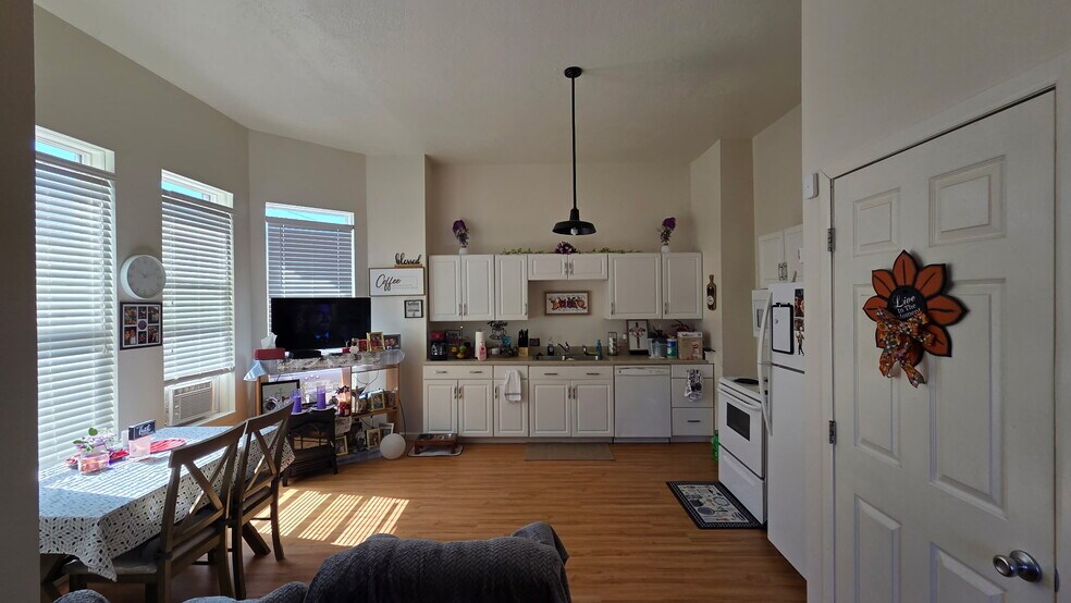 More Photos Of 616 W 10th St, Pueblo Apartments For Sale