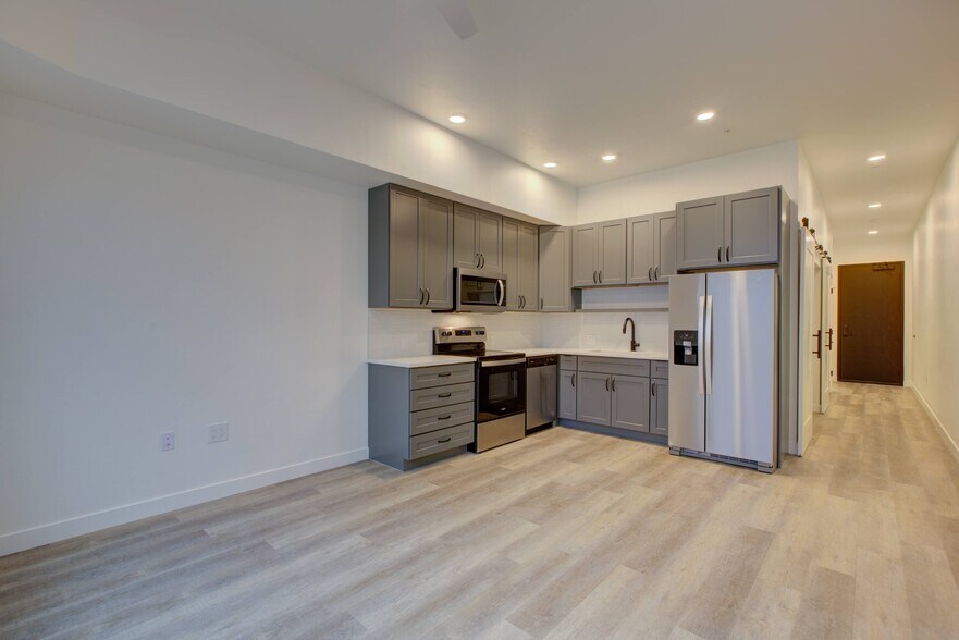 More Photos Of 1775 S Pearl St, Denver Apartments For Sale