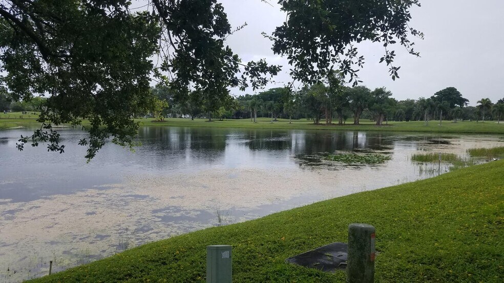 More Photos Of 1402 Royal Palm Beach Blvd, Royal Palm Beach Office For Sale