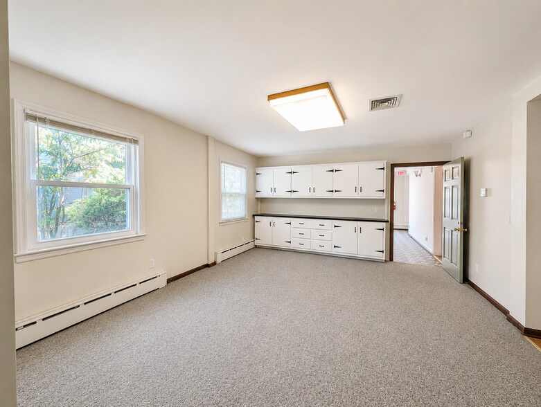 More Photos Of 69 W End Ave, Somerville Office Residential For Sale