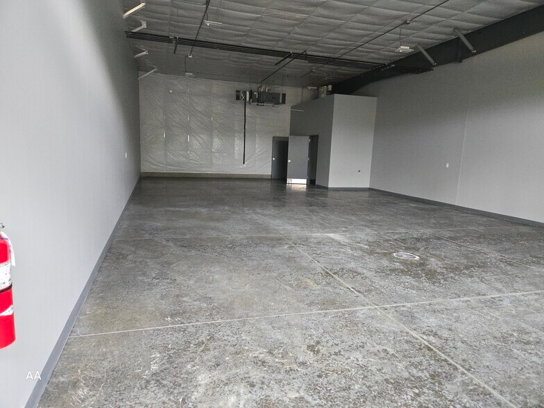 More Photos Of 1701-1713 Seddon Ct, Ashland Light Manufacturing For Lease