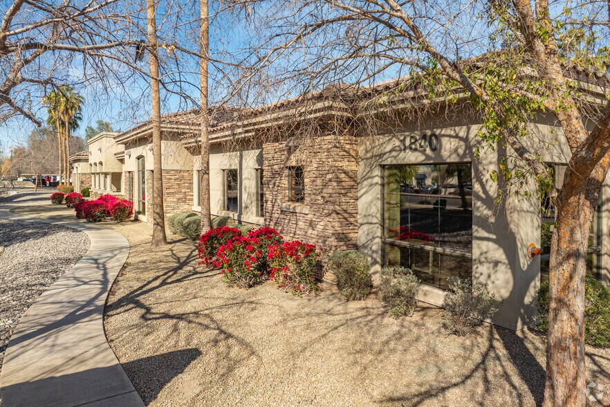 More Photos Of 1840 E Guadalupe Rd, Tempe Office For Sale