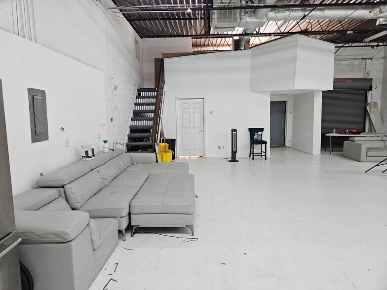 More Photos Of 663 11th Street st, Atlanta Office For Lease