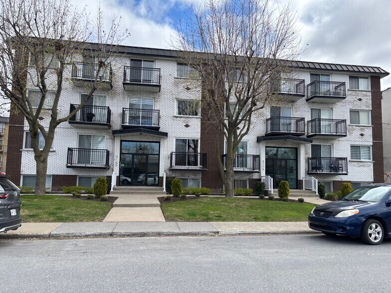 More Photos Of 3165 Rue De Mont-Royal, Saint-hubert Apartments For Sale