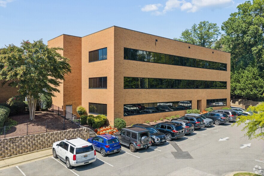 More Photos Of 6911 Laurel Bowie Rd, Bowie Office For Sale