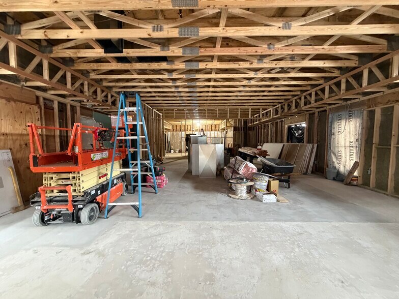 More Photos Of 2851 Perkiomen Ave, Reading General Retail For Sale