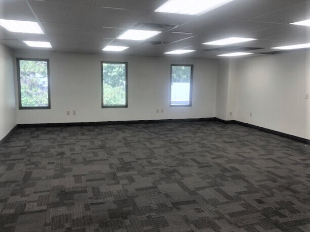More Photos Of 2738 Winnetka Ave N, New Hope Medical For Lease
