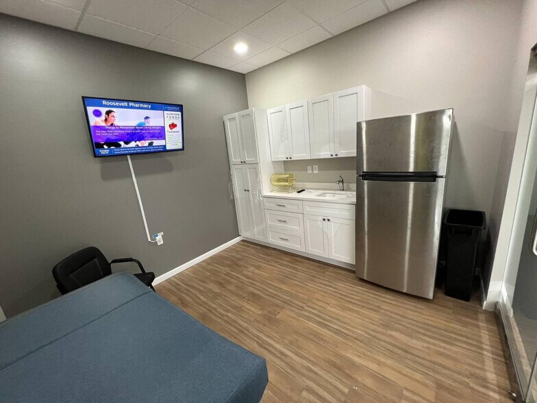 More Photos Of 2600-2602 Cottman Ave, Philadelphia Storefront For Lease