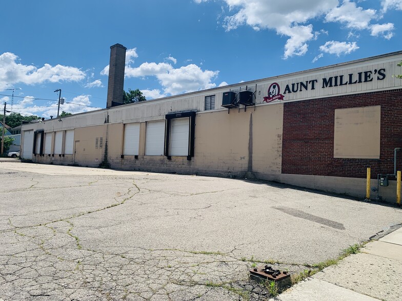 Primary Photo Of 415 N 12th St, Richmond Warehouse For Lease