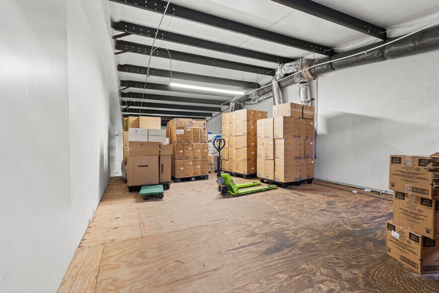 More Photos Of 1250-1264 SW Biltmore St, Port Saint Lucie Industrial For Sale