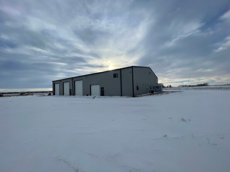 More Photos Of 3532 Hwy 58, Fairview Warehouse For Sale