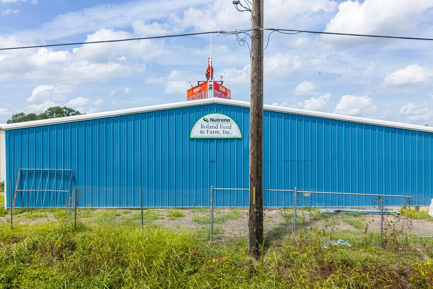 More Photos Of 479247 US Highway 64, Roland Warehouse For Sale