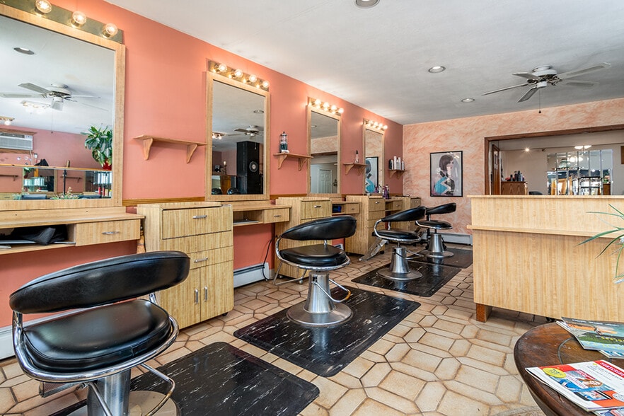 More Photos Of 1824 Warwick Ave, Warwick Storefront For Sale