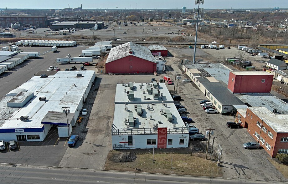 More Photos Of 1516 Military Rd, Buffalo Restaurant For Sale