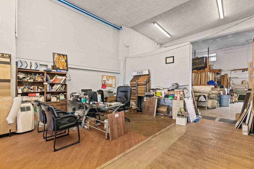 More Photos Of 979 S La Brea Ave, Inglewood Freestanding For Sale