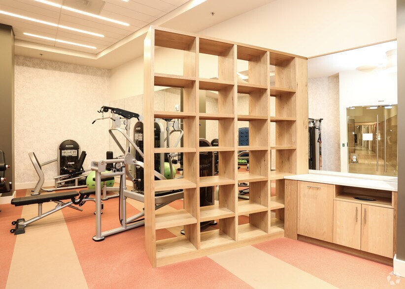 More Photos Of 11830 Sunrise Valley Dr, Reston Apartments For Lease