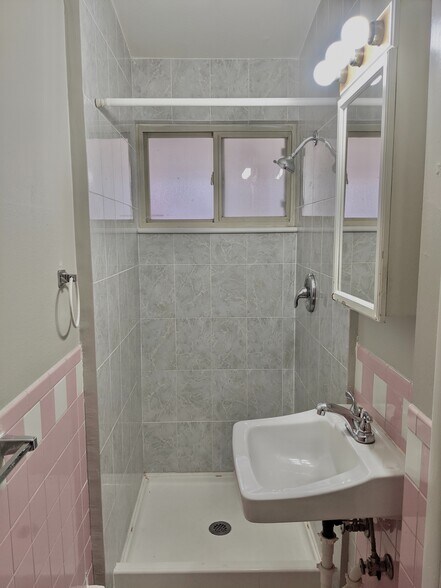 More Photos Of 5547 S Grant St, Littleton Apartments For Sale