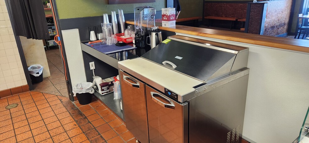 More Photos Of 14225 Jones St, Lavonia Restaurant For Sale