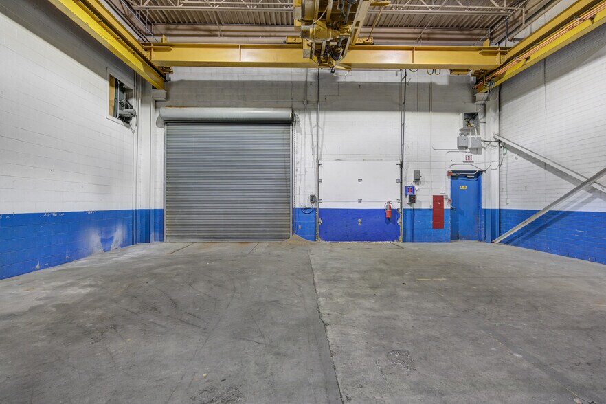 More Photos Of 3036 Gillespie St, Fayetteville Manufacturing For Lease