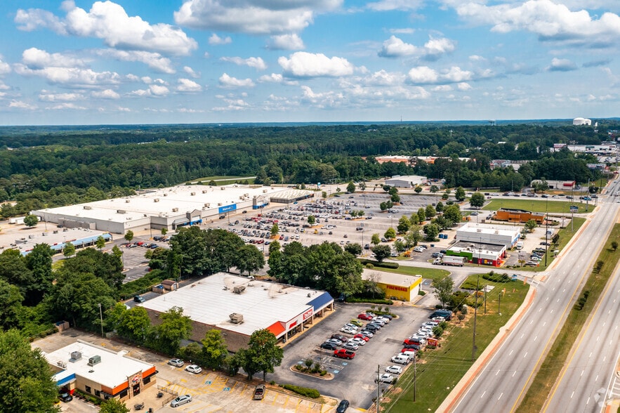 More Photos Of 7048 Highway 85, Riverdale Unknown For Lease