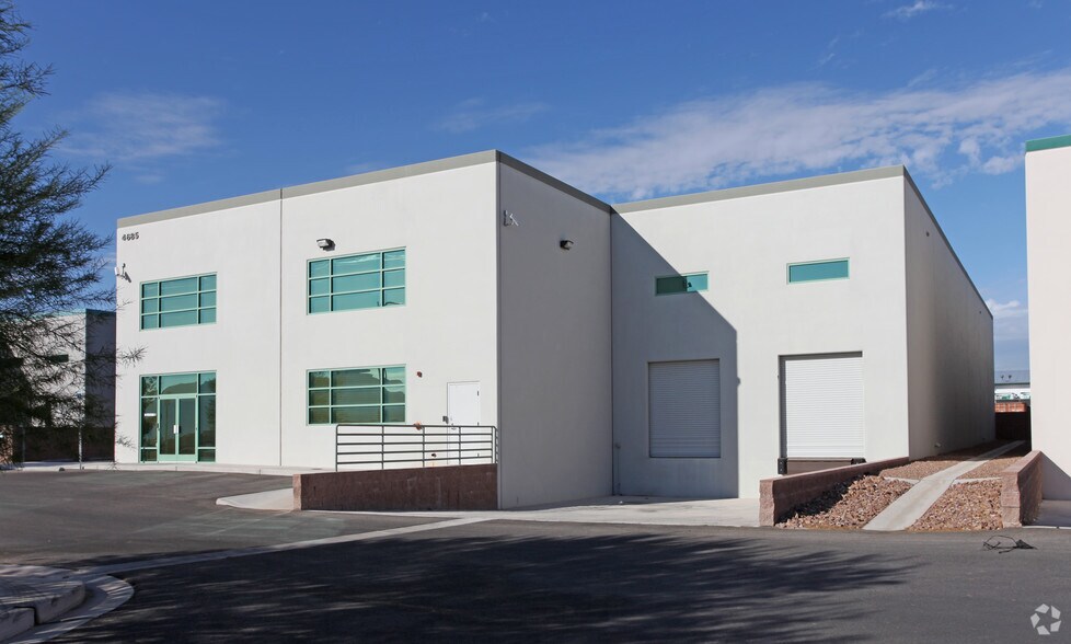 More Photos Of 4685 Copper Sage St, Las Vegas Warehouse For Sale