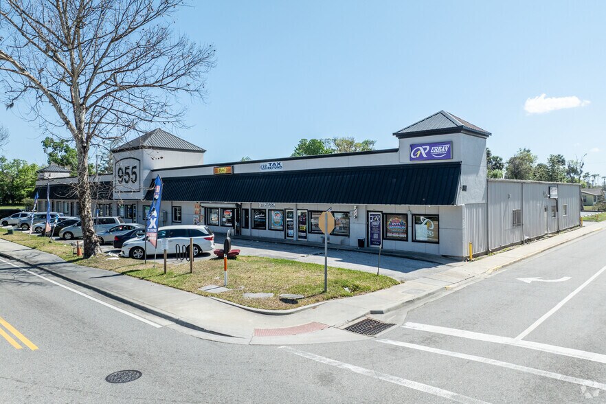 More Photos Of 955 Orange Ave, Daytona Beach Freestanding For Lease