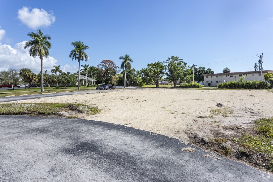 Primary Photo Of 579 E Elkcam Cir, Marco Island Land For Lease