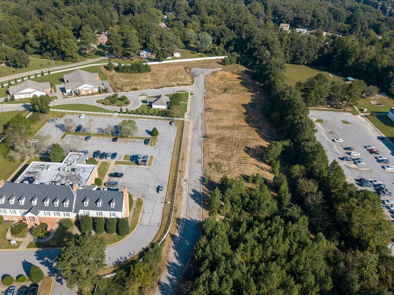 More Photos Of 7626 Sandler Dr, North Chesterfield Multifamily For Sale