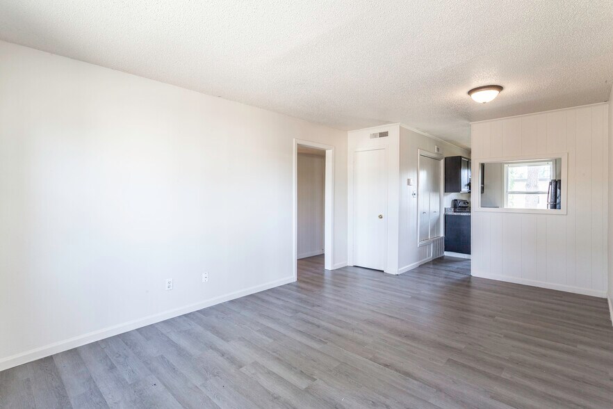 More Photos Of 205 W Moultrie Dr, Blytheville Apartments For Sale