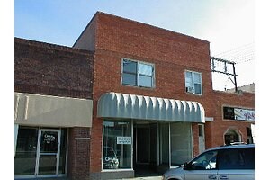 More Photos Of 112 NW 2nd Ave, Mandan Storefront Retail Residential For Lease