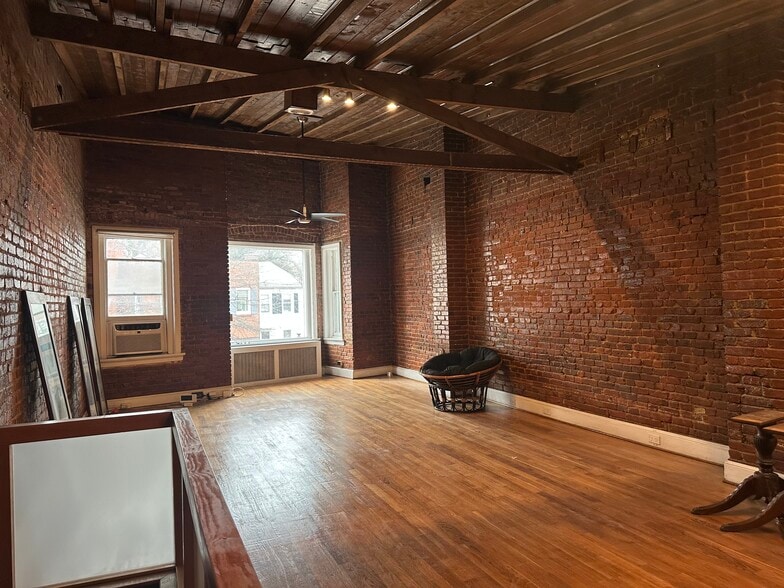 More Photos Of 1620 Wisconsin Ave NW, Washington Storefront Retail Office For Sale
