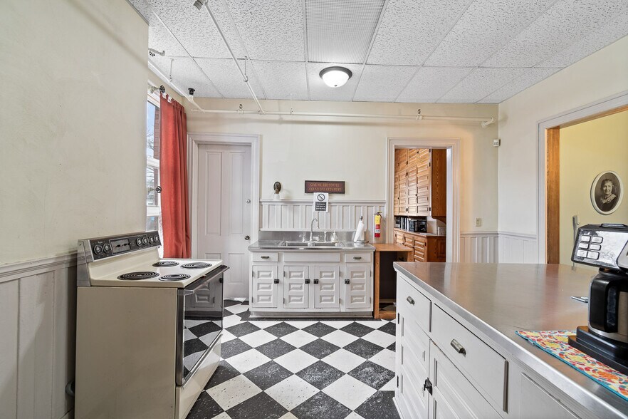 More Photos Of 1435 Market Ave N, Canton Office Residential For Sale