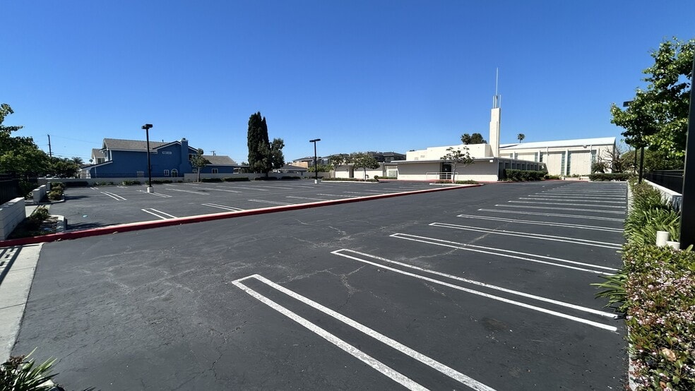 More Photos Of 14801 Osage Ave, Lawndale Specialty For Sale