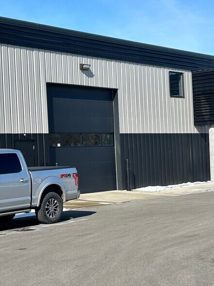 More Photos Of 1827 County Road 6 E, Elkhart Warehouse For Lease