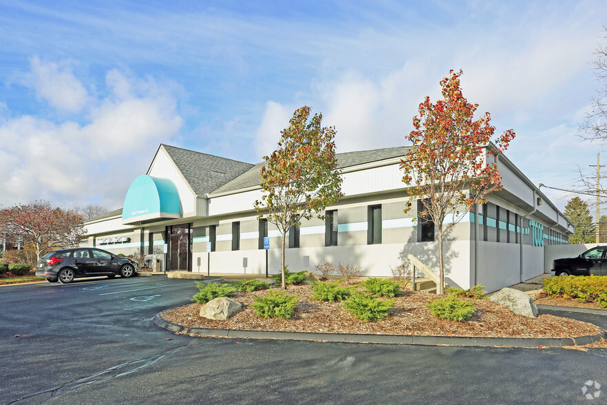 Primary Photo Of 1130 Tienken Ct, Rochester Hills Office For Lease