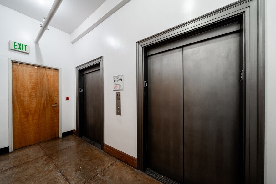 More Photos Of 814-818 S Broadway, Los Angeles Loft Creative Space For Lease