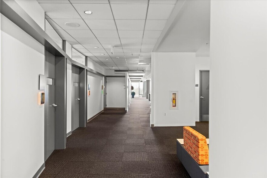 More Photos Of 1450 Veterans Blvd, Redwood City Office For Sale