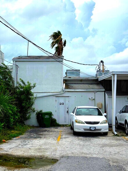 More Photos Of 19-23 N Blvd Of Presidents, Sarasota Storefront For Lease