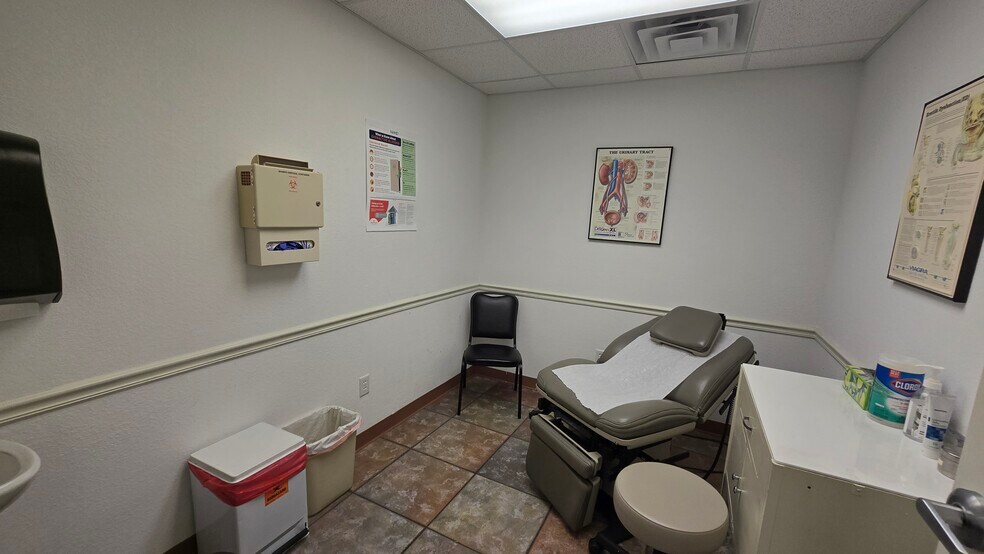 More Photos Of 3180 Central Mall Dr, Port Arthur Medical For Sale