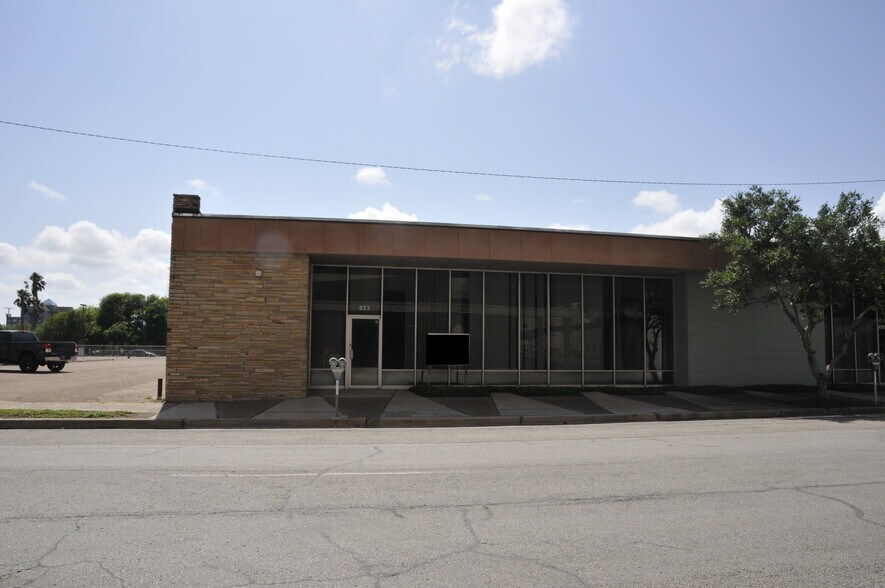 More Photos Of 823-827 Tancahua St, Corpus Christi Storefront Retail Office For Lease