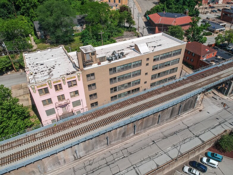 More Photos Of 664 Linden Ave, East Pittsburgh Flex For Sale