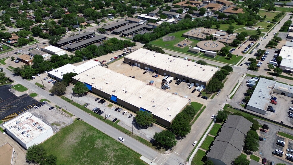 More Photos Of 103-211 N Kirby St, Garland Unknown For Lease