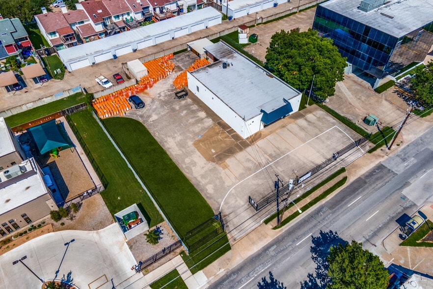 More Photos Of 502 N Haskell Ave, Dallas Office For Sale