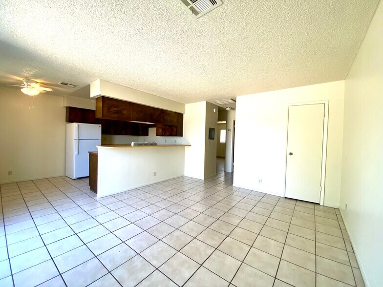 More Photos Of 1520 Henry Dr, Las Vegas Apartments For Sale