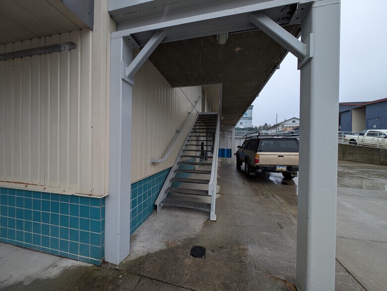 More Photos Of 306 Nordic dr, Petersburg Freestanding For Sale