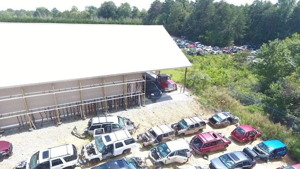 More Photos Of 194 Red Marshall Rd, Pelham Auto Repair For Sale