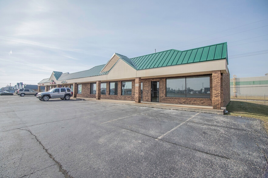 More Photos Of 2128 Sagamore Pky S, Lafayette Storefront Retail Office For Lease