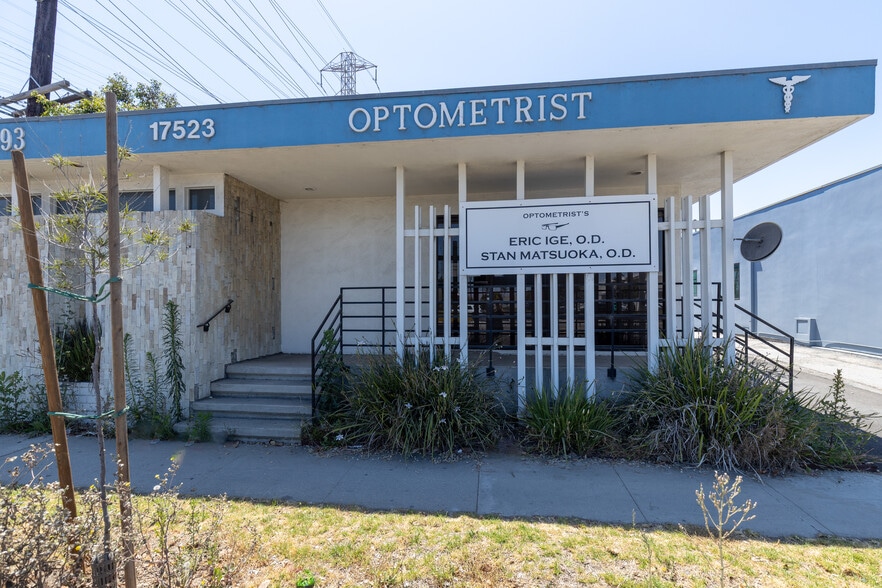Primary Photo Of 17523 Crenshaw Blvd, Torrance Medical For Sale